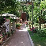 Fonte Del Castagno