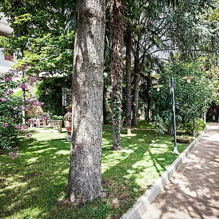 Fonte Del Castagno מלון דירות סינאלונגה