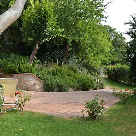 Fonte Del Castagno Apartahotel 3*