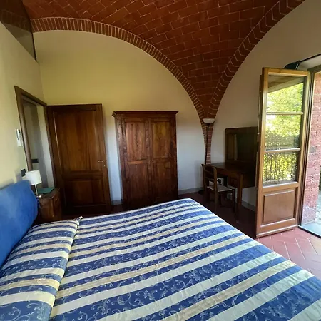 Fonte Del Castagno 아파트호텔
