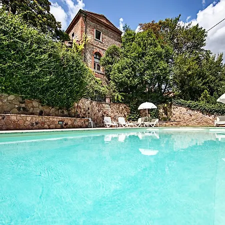 Fonte Del Castagno Apartahotel