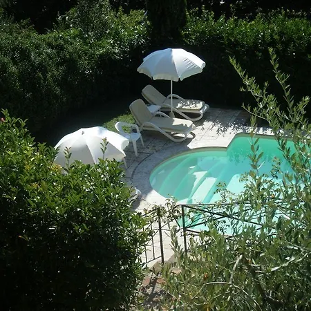 Fonte Del Castagno 4*