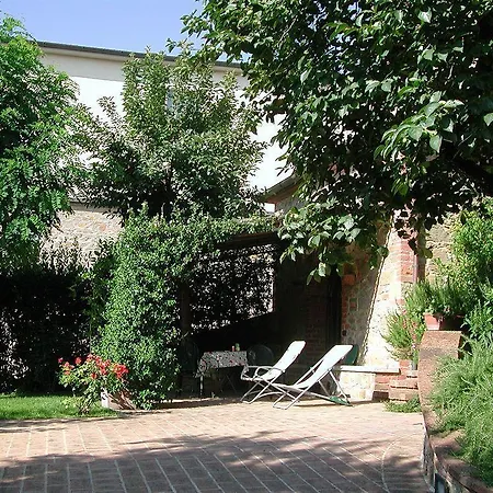 Lägenhetshotell Fonte Del Castagno