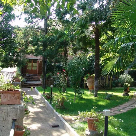 Fonte Del Castagno 4*