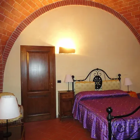 Fonte Del Castagno Apartahotel