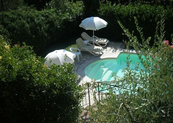 Fonte Del Castagno 3*